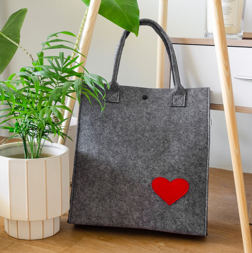 "Love you in red" Tote